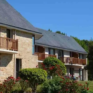 Appartement Joli T2 Du Golf Avec Terrasse, Bénodet